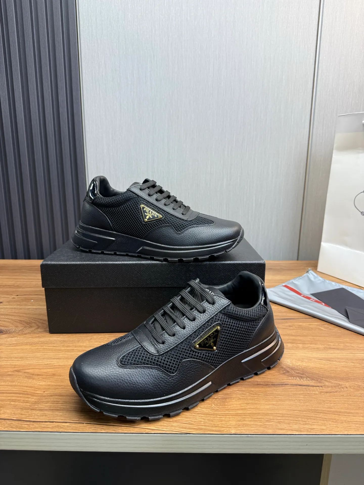 Men's shoes 💰780💰 [PRADA] Men's shoes are popular in the counter, official website synchronization, 1 high-quality shipment ✔️Original cowhide stitching breathable mesh + cowhide lining, 1🆚1 replica, original original bottom, 38-45 (38.45 custom-made, non-refundable)